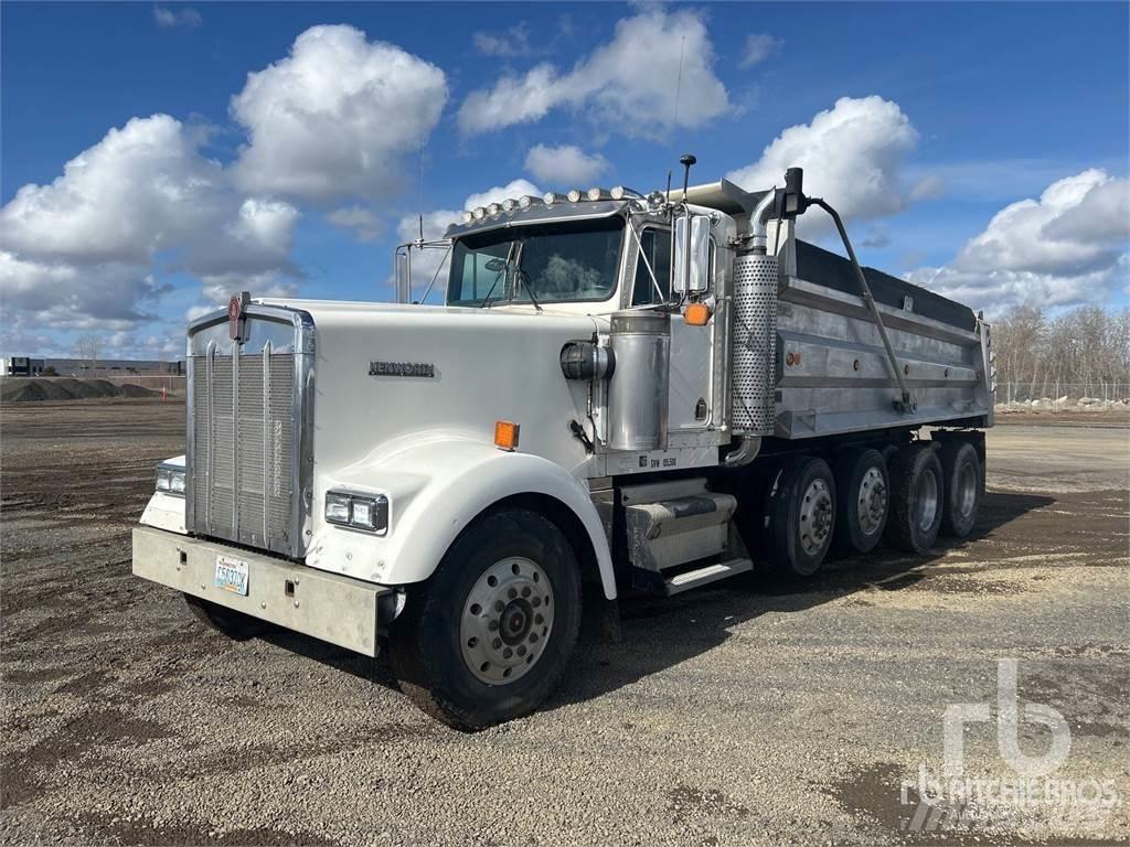 Kenworth W900 شاحنات قلابة