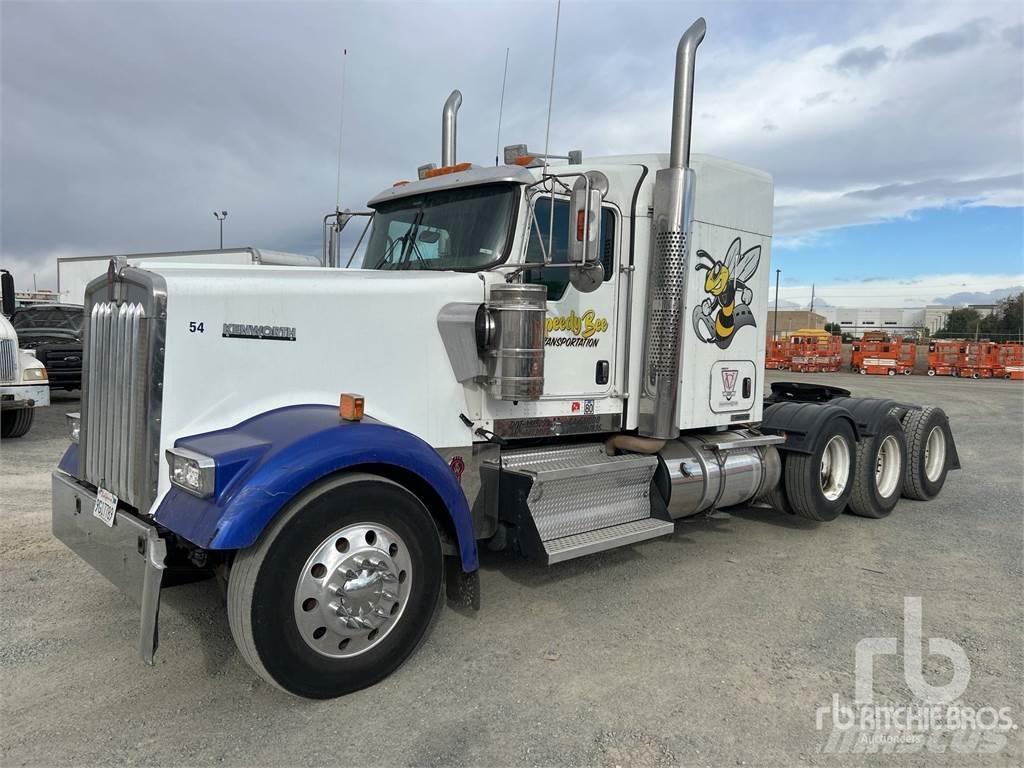 Kenworth W900 وحدات الجر