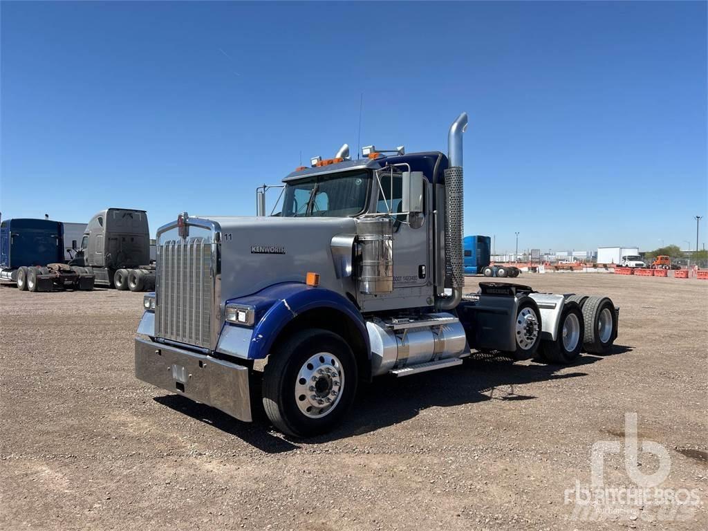 Kenworth W900 وحدات الجر