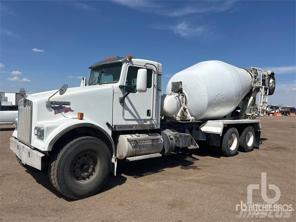 Kenworth W900 شاحنات خرسانة