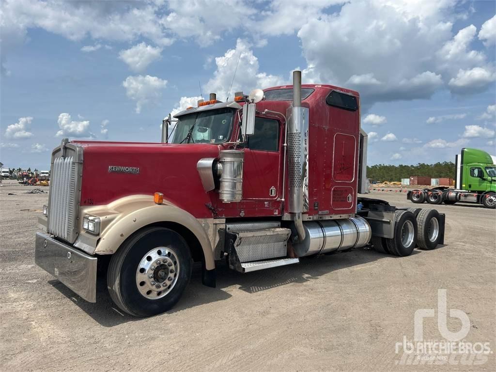 Kenworth W900L وحدات الجر