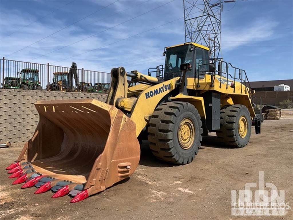 Komatsu WA600-8 لوادر بعجل