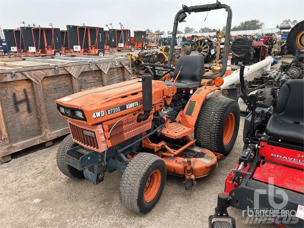 Kubota B7200D جرارات مدمجة