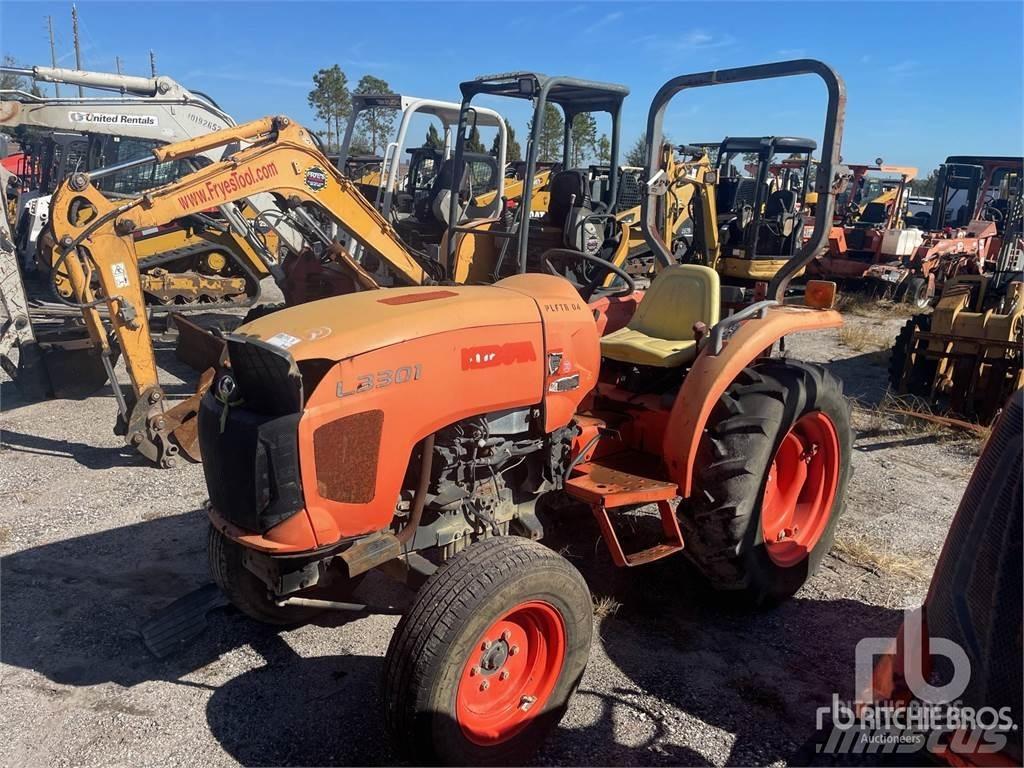 Kubota L3301F جرارات مدمجة