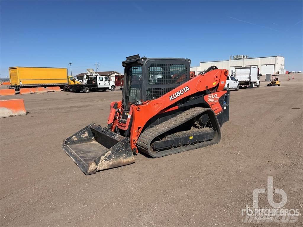 Kubota SVL95-2S لوادر انزلاقية التوجيه