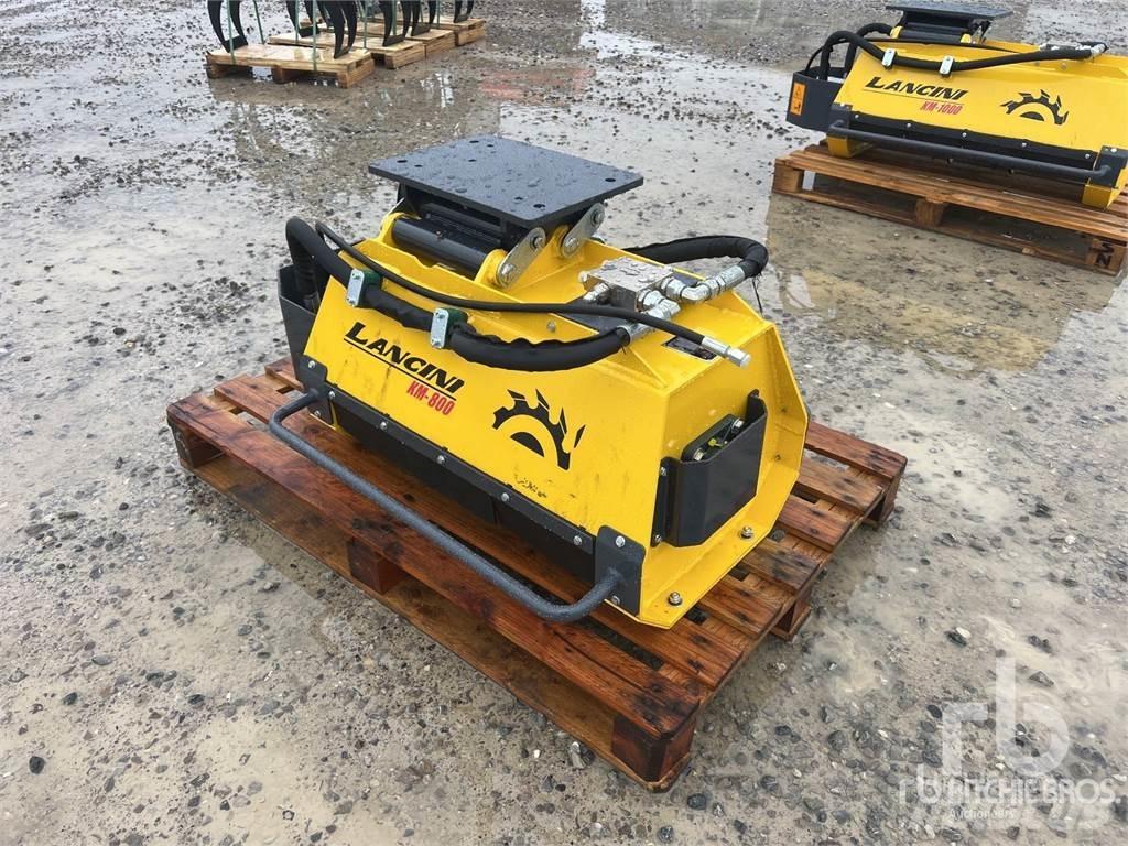  LANCINI KM.800 مكونات أخرى