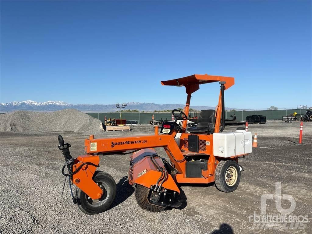 Lay-Mor SM300 كاسحات داخلية