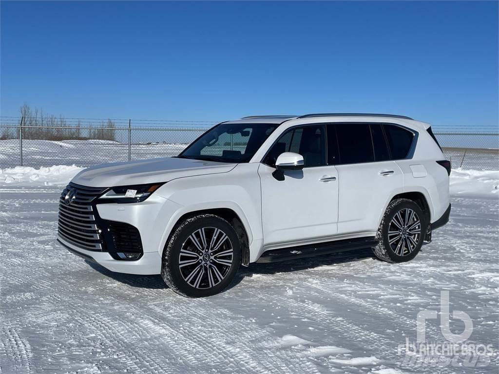 Lexus LX600 شاحنات خفيفة/مفصلية الجوانب