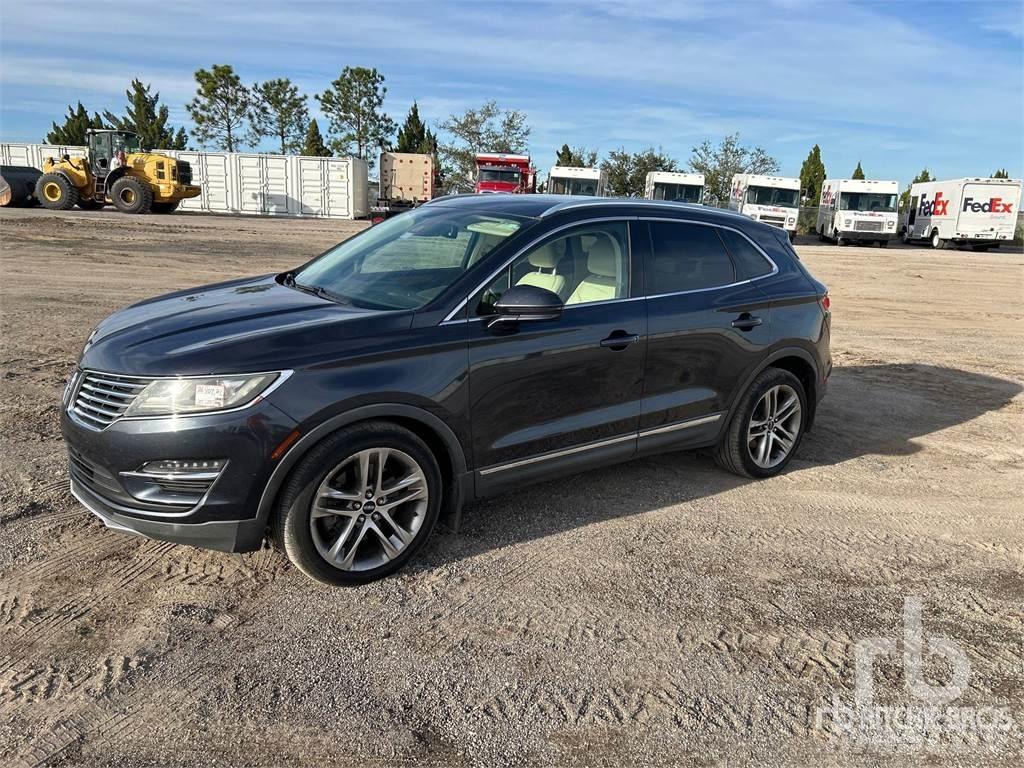 Lincoln MKC شاحنات خفيفة/مفصلية الجوانب