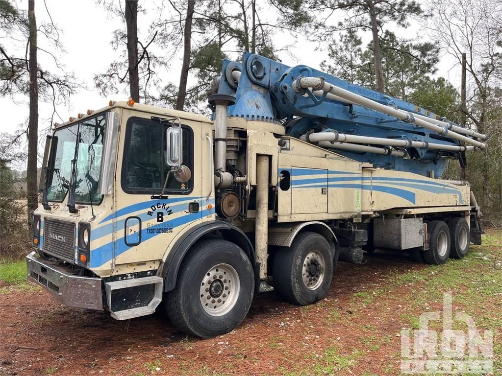Mack 47M شاحنات خرسانة