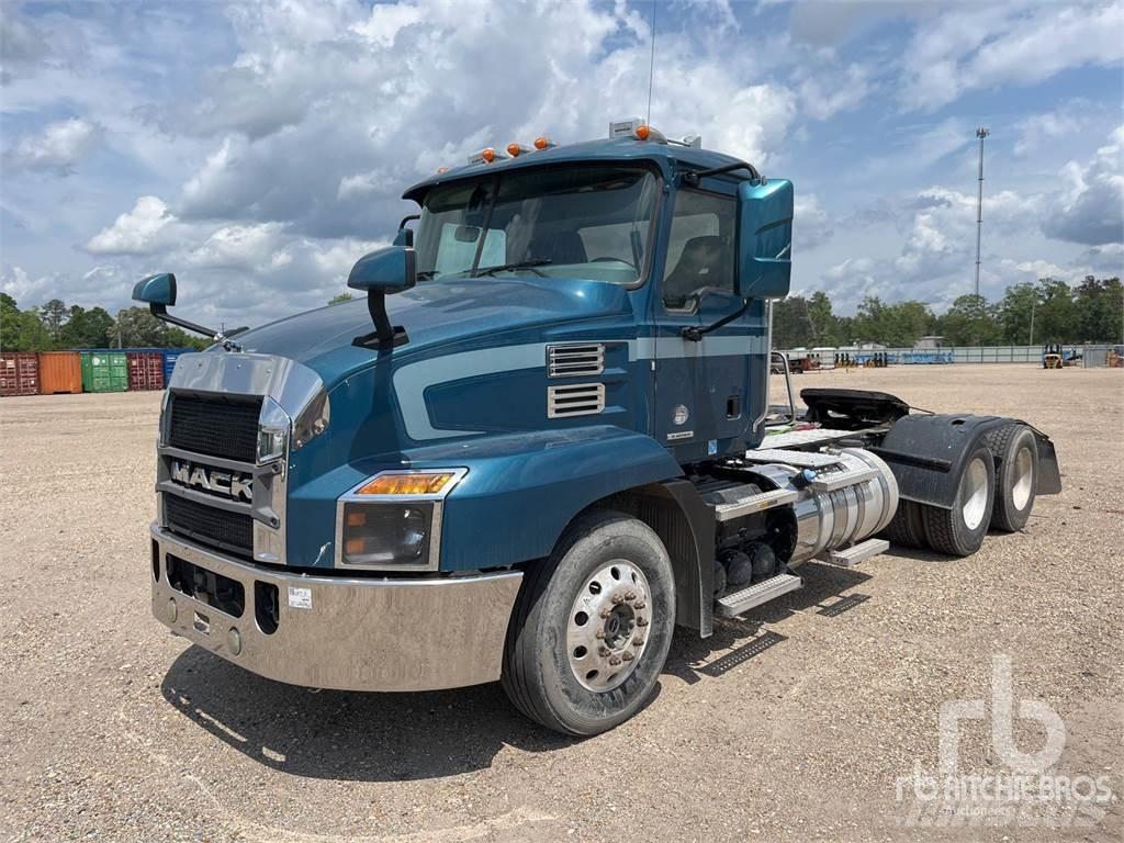 Mack AN64T وحدات الجر