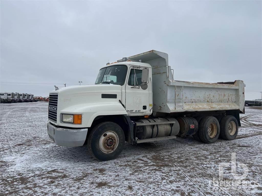 Mack CH613 شاحنات قلابة