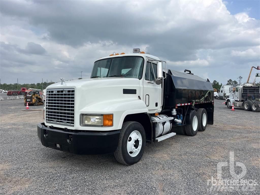 Mack CH613 صهاريج مياه