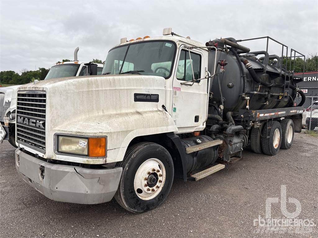 Mack CH613 شاحنات مزدوجة / خلخلة