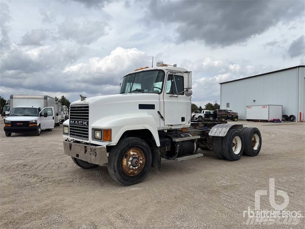 Mack CH613 وحدات الجر