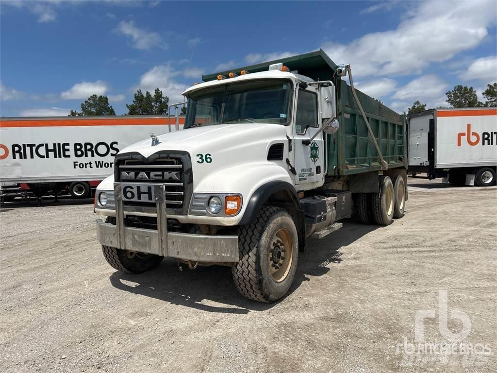 Mack CV713 شاحنات قلابة