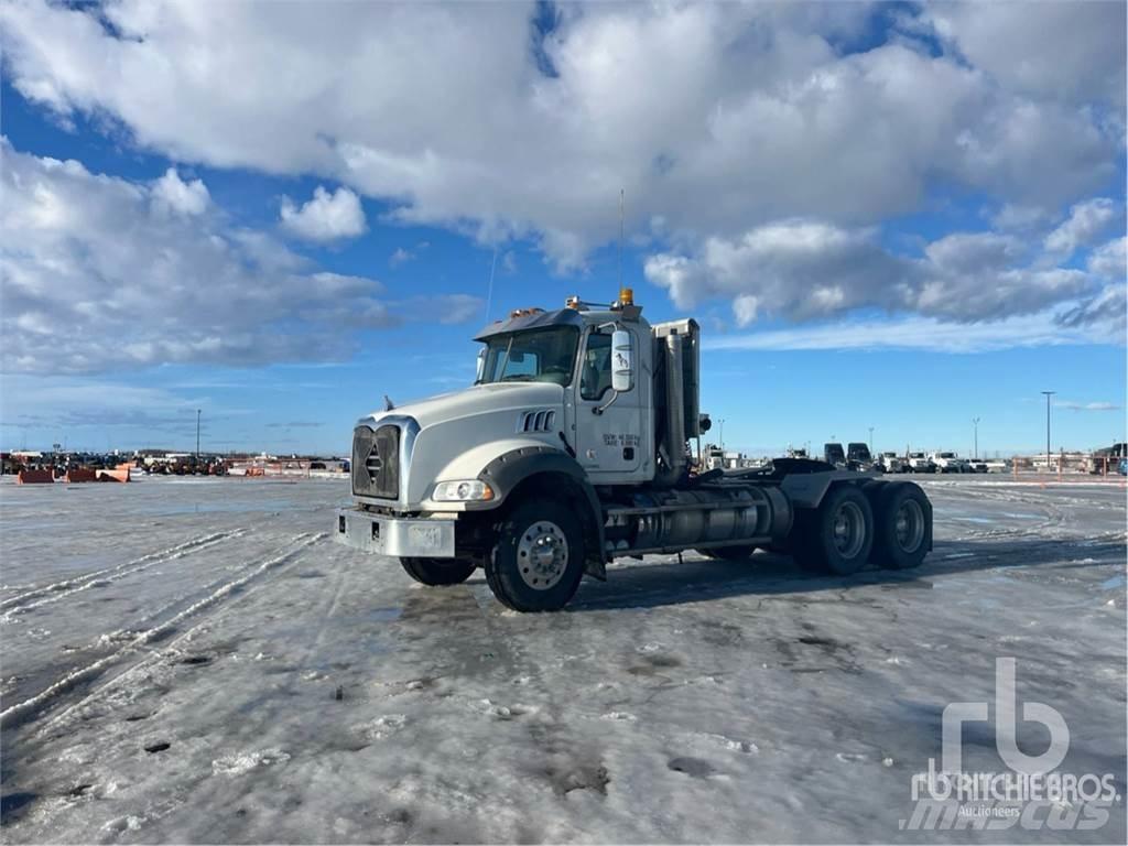 Mack GRANITE وحدات الجر