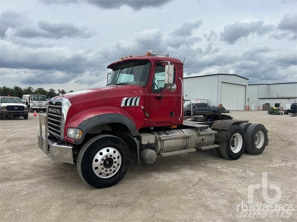 Mack GU713 وحدات الجر