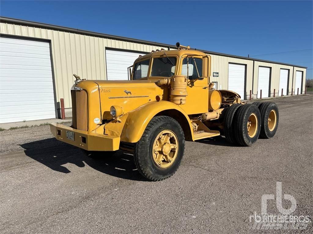 Mack LHSW وحدات الجر