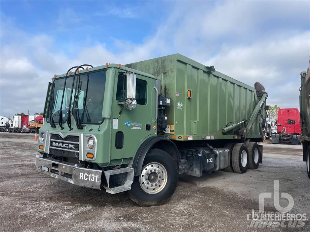 Mack MRU613 شاحنات المخلفات