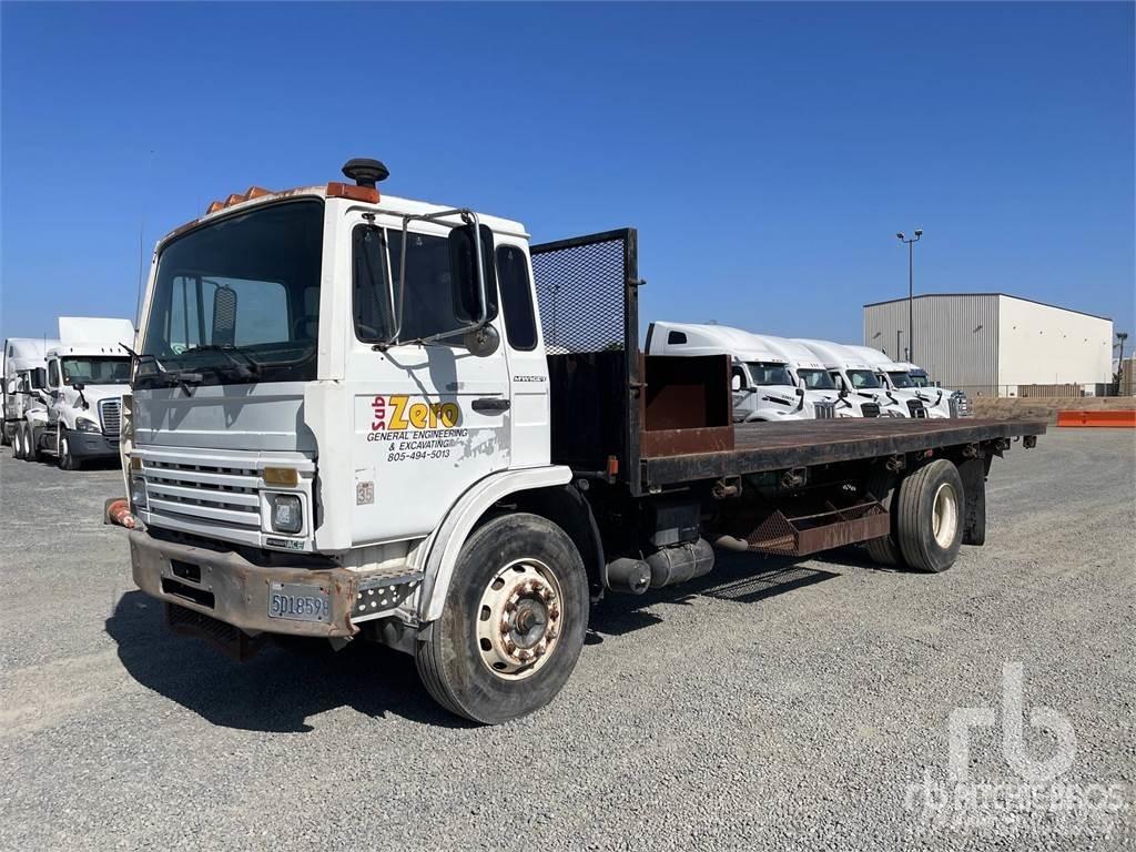 Mack MS250P شاحنات مسطحة/مفصلية الجوانب