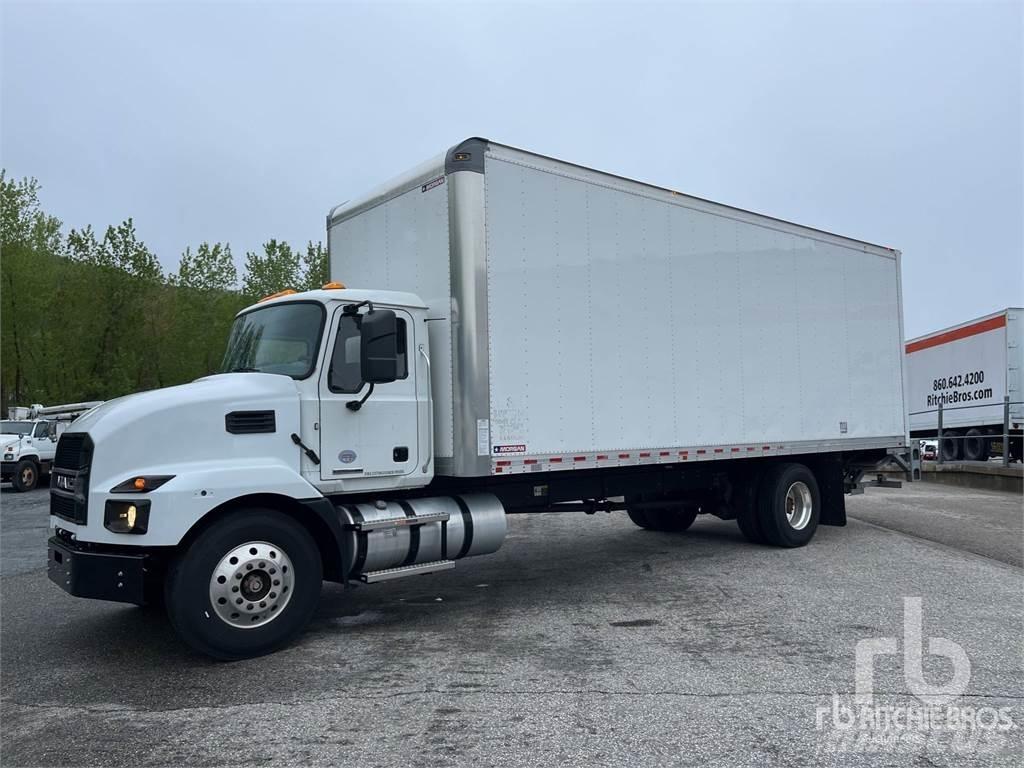 Mack MS642 شاحنة مقفلة