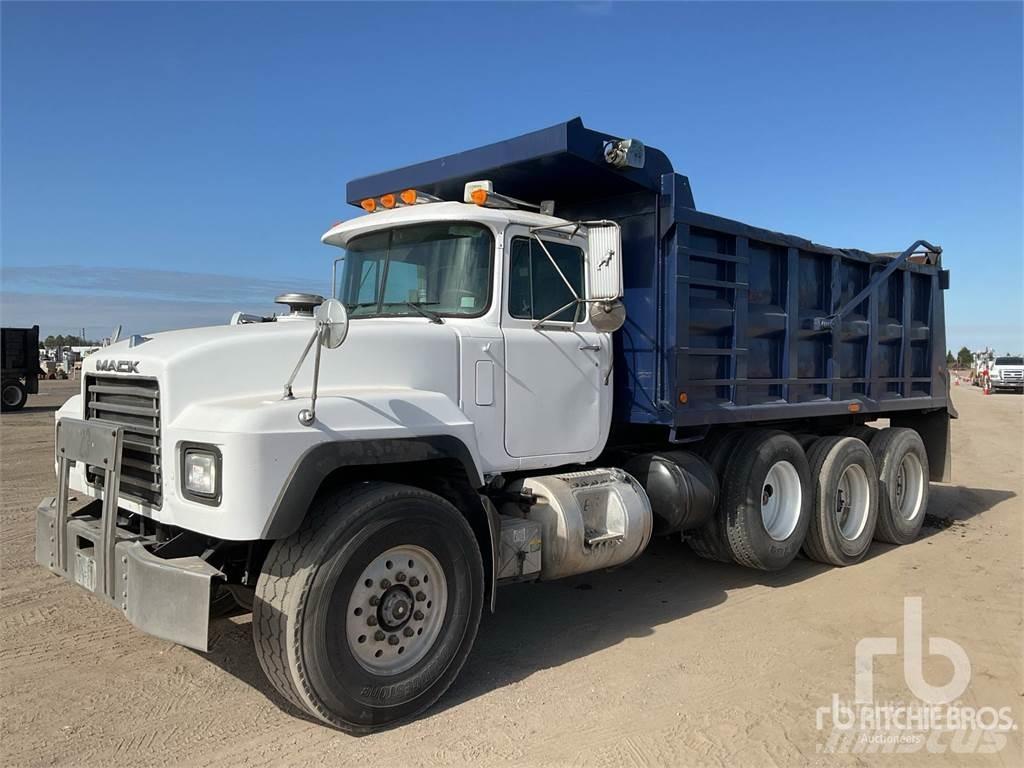 Mack RD688S شاحنات قلابة