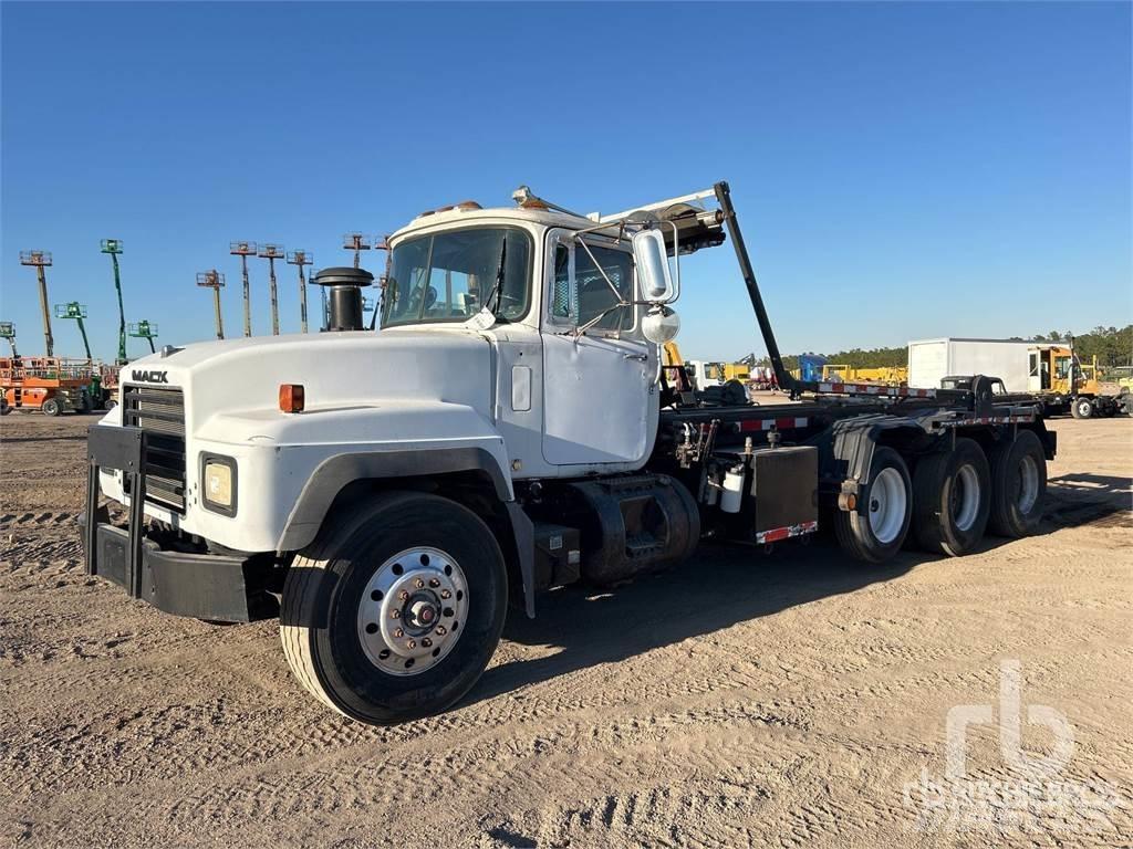 Mack RD688S شاحنات قابلة للفك