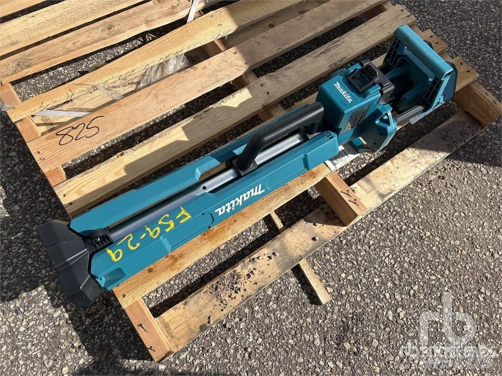 Makita DML814 أبراج خفيفة