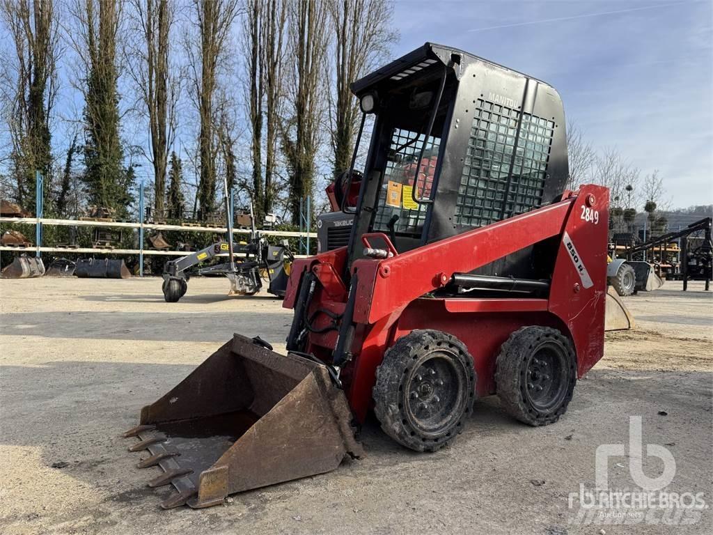 Manitou 850RF لوادر انزلاقية التوجيه