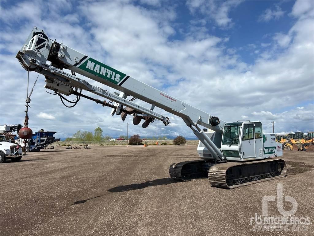 Mantis 3612 رافعات مجنزرة
