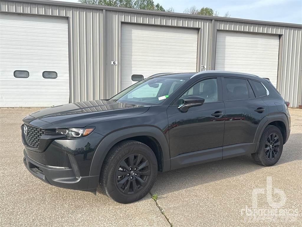Mazda CX-50 شاحنات خفيفة/مفصلية الجوانب