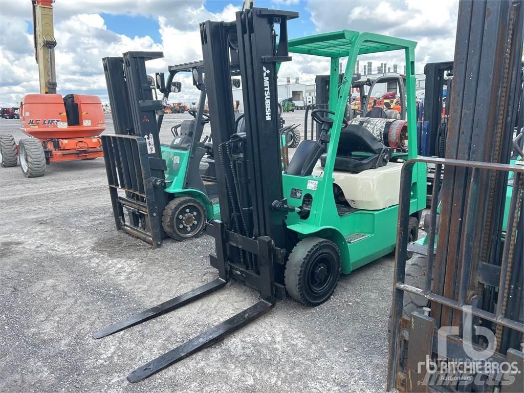 Mitsubishi FG15 شاحنات الديزل
