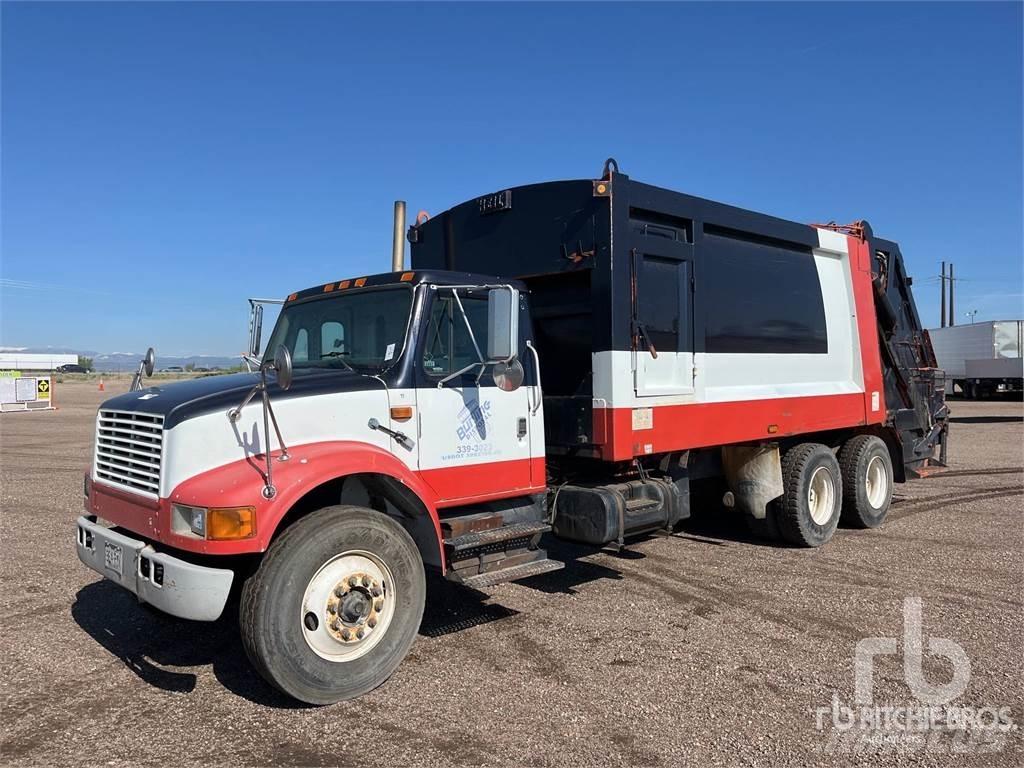 Navistar 4900 شاحنات المخلفات