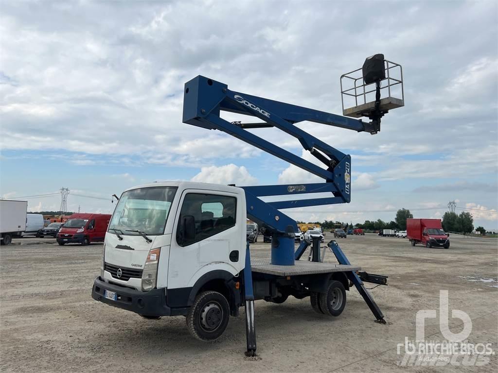 Nissan CABSTAR المنصات الهوائية المثبتة على مقطورة