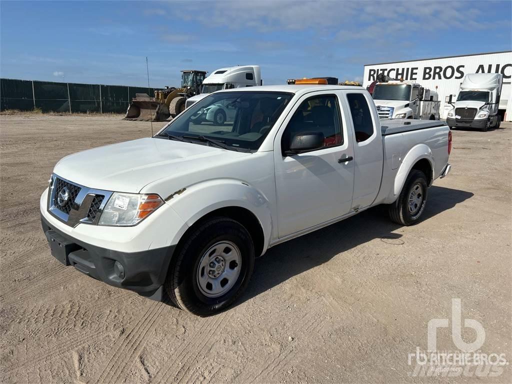 Nissan FRONTIER شاحنات خفيفة/مفصلية الجوانب