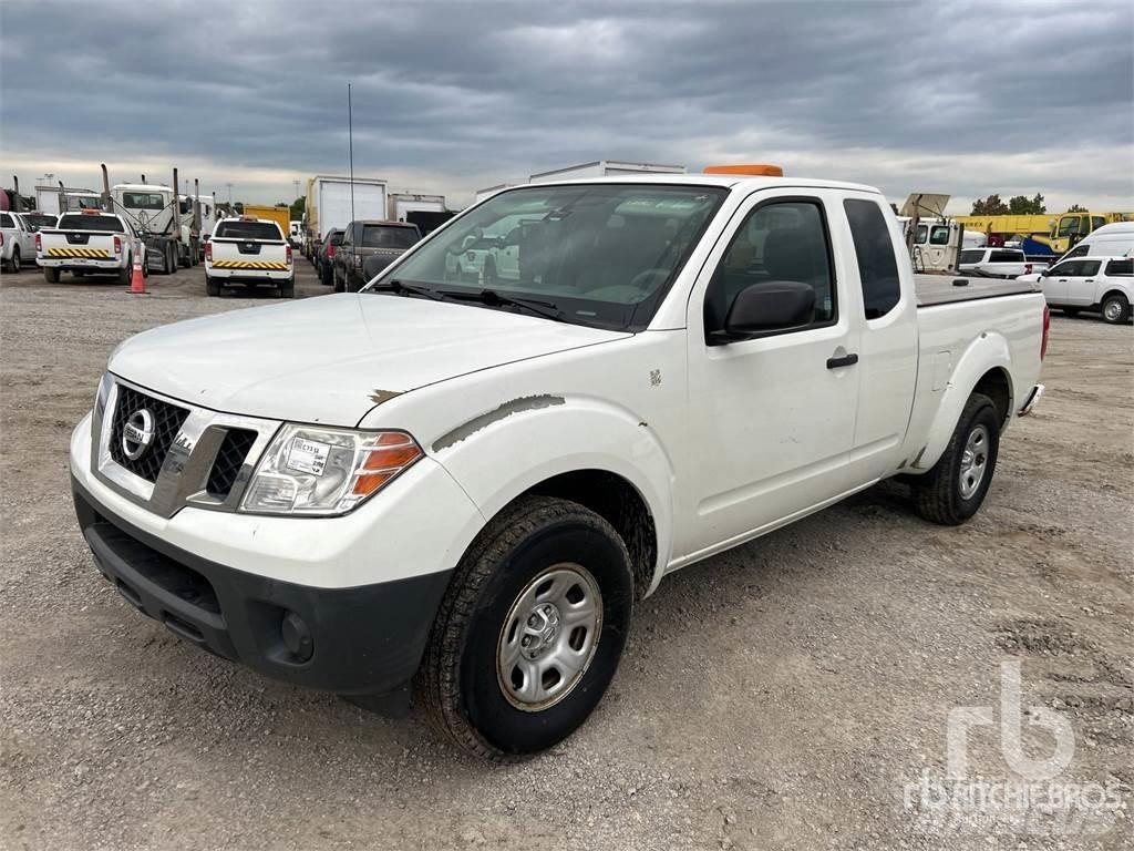 Nissan FRONTIER شاحنات خفيفة/مفصلية الجوانب
