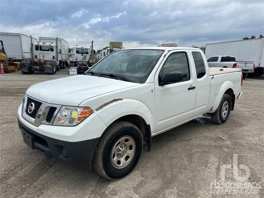 Nissan FRONTIER شاحنات خفيفة/مفصلية الجوانب