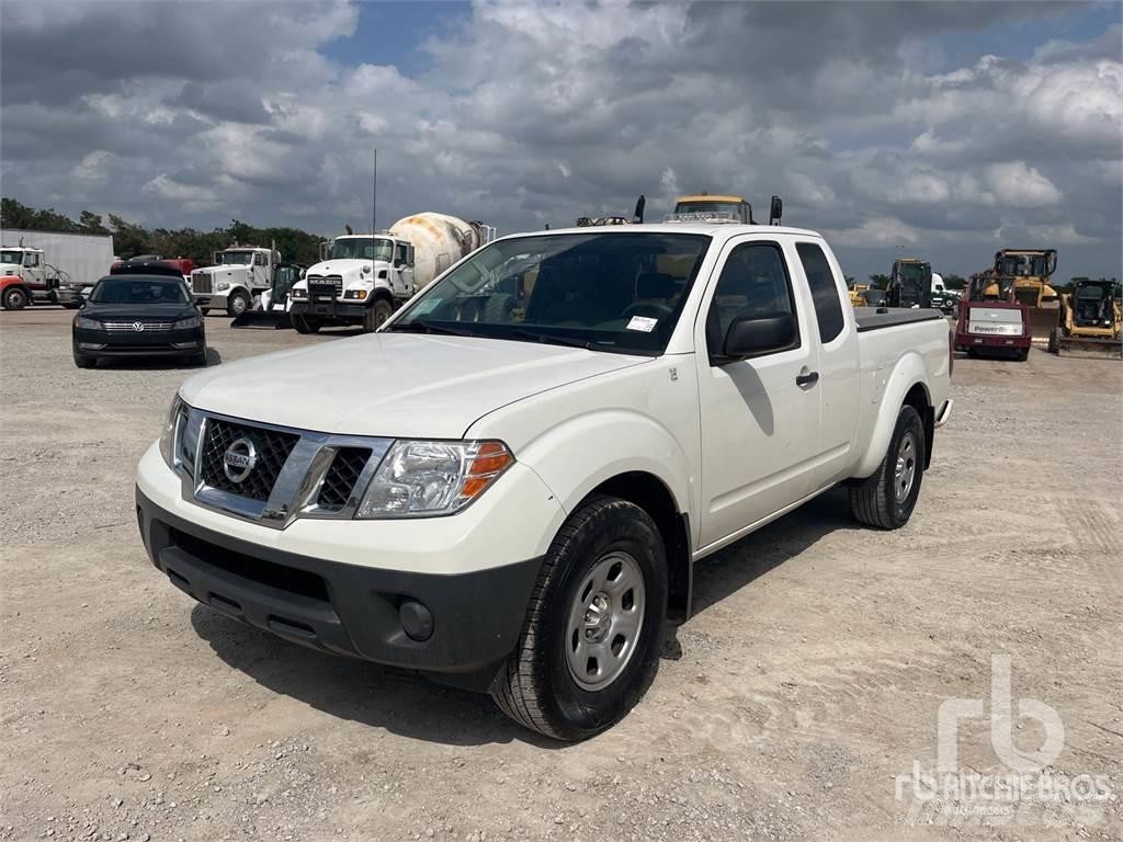 Nissan FRONTIER شاحنات خفيفة/مفصلية الجوانب