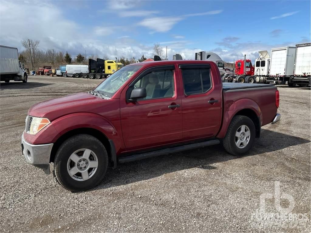 Nissan FRONTIER شاحنات خفيفة/مفصلية الجوانب
