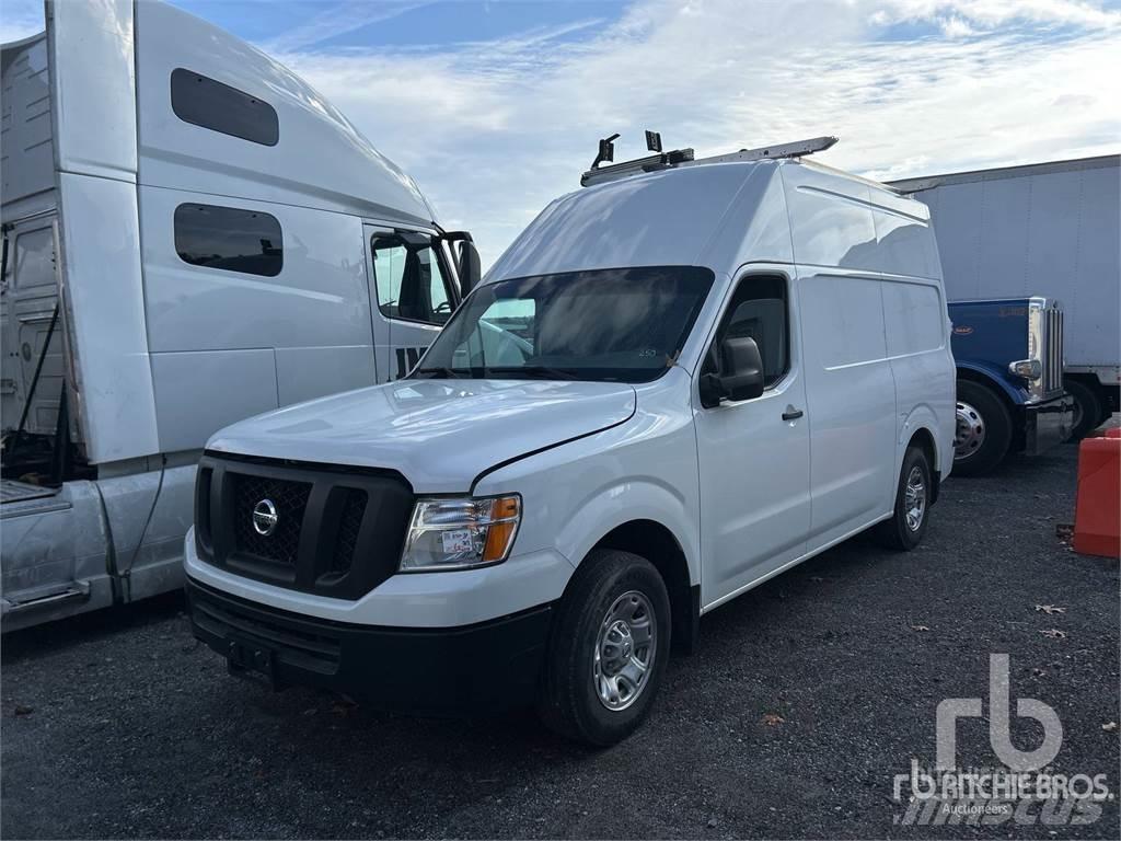 Nissan NV2500HD شاحنات بدرجة حرارة قابلة للضبط