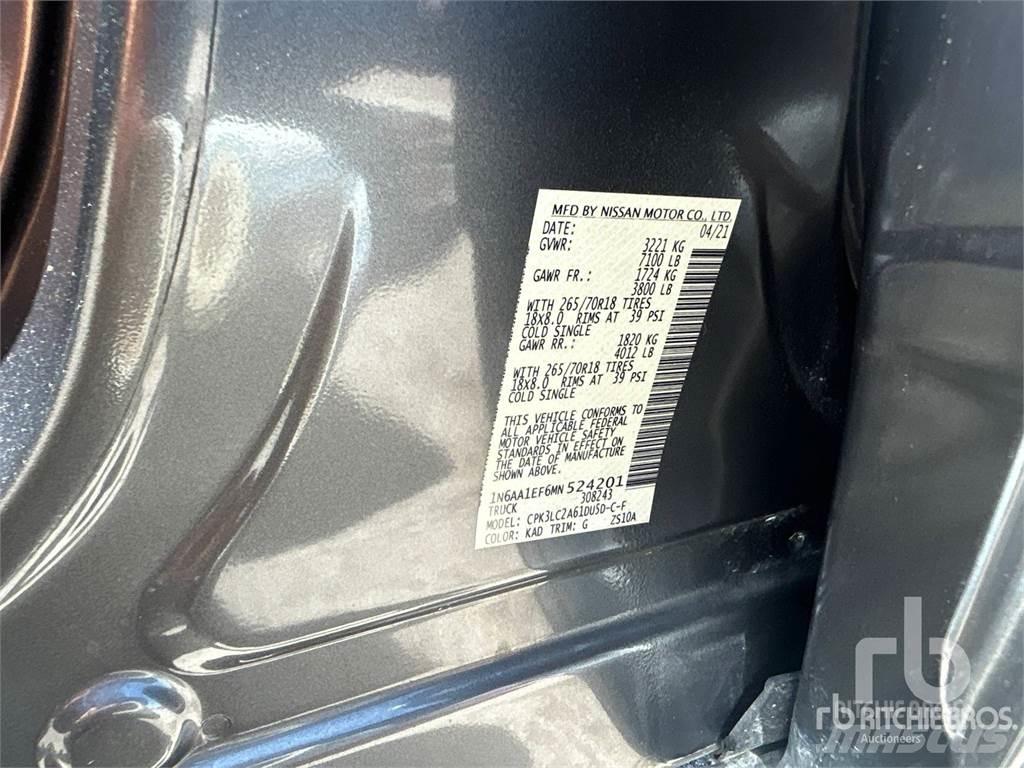 Nissan TITAN شاحنات خفيفة/مفصلية الجوانب