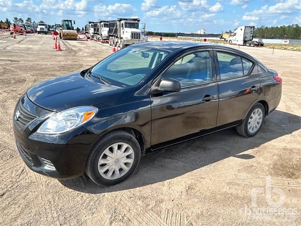 Nissan VERSA سيارات