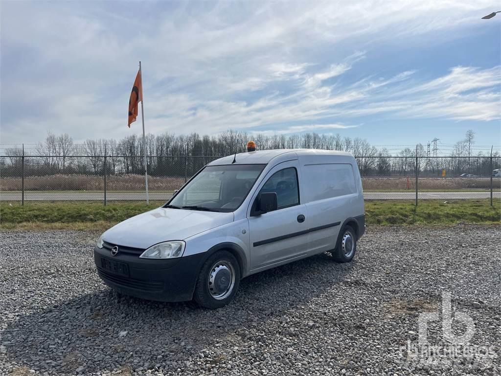 Opel COMBO شاحنات بدرجة حرارة قابلة للضبط