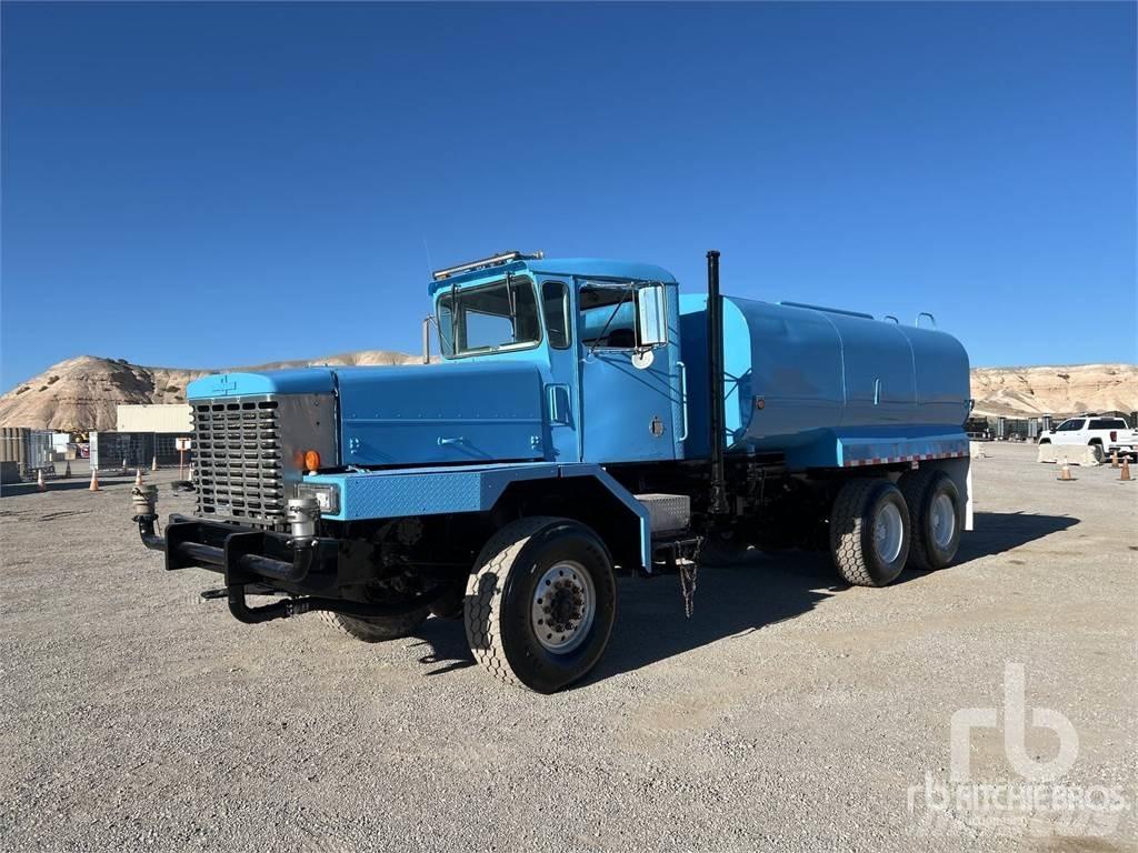 Oshkosh F-2346 صهاريج مياه