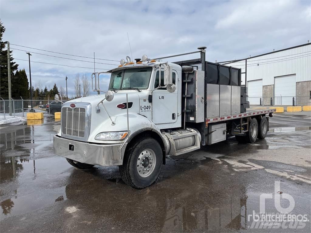 Peterbilt 335 شاحنات مسطحة/مفصلية الجوانب