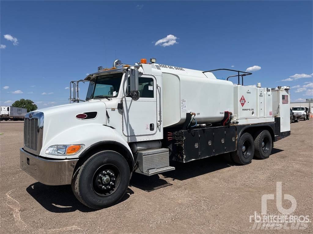 Peterbilt 335 شاحنات ذات صهاريج