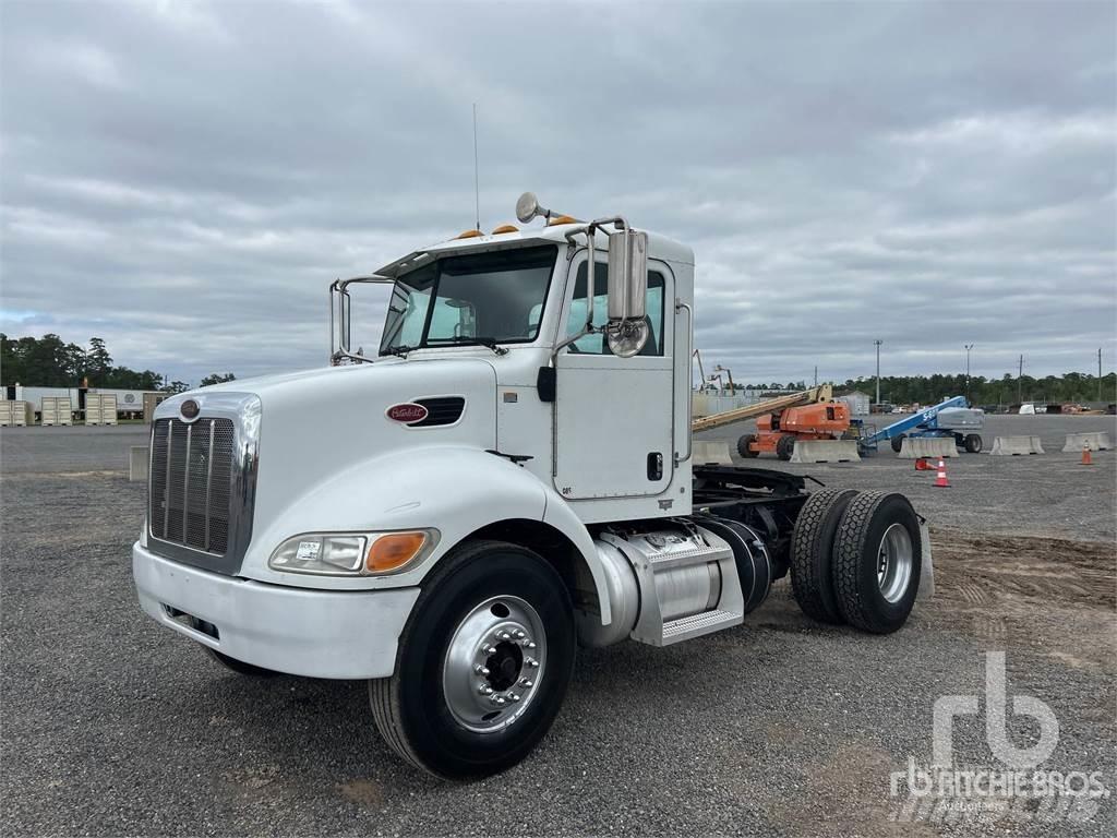 Peterbilt 337 وحدات الجر