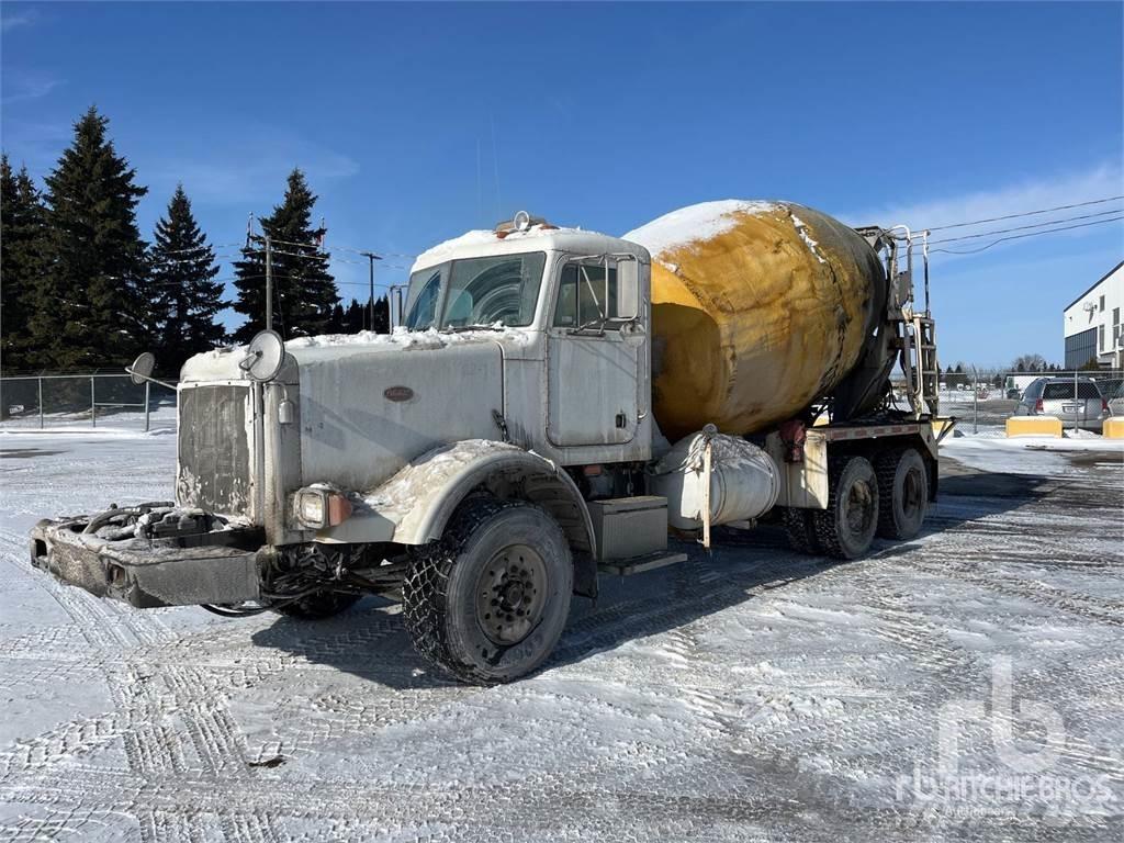 Peterbilt 357 شاحنات خرسانة