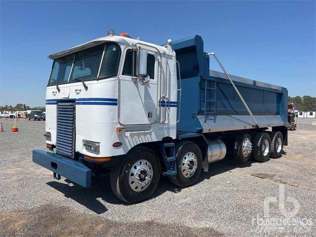 Peterbilt 362 شاحنات قلابة